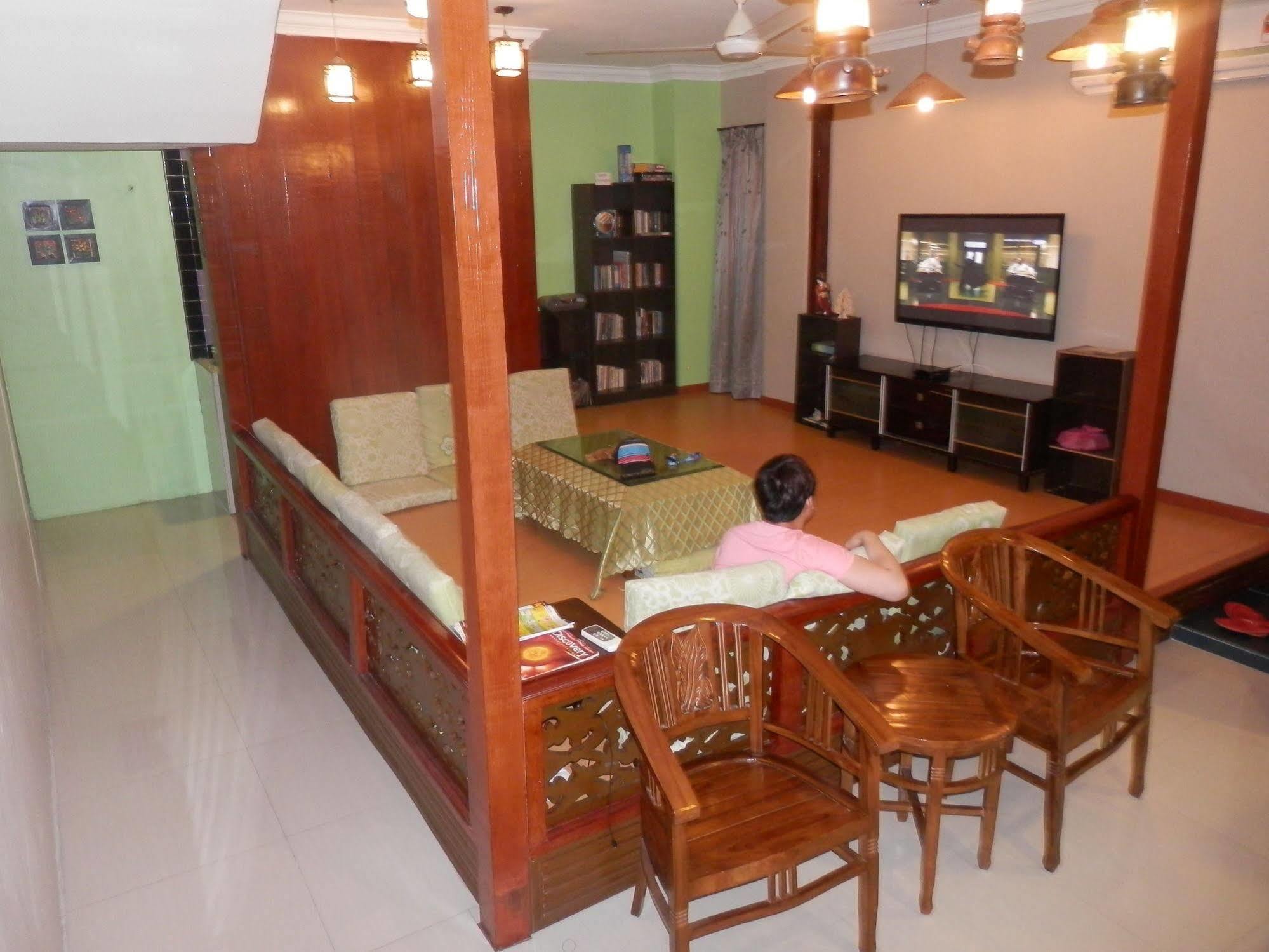 Travellers Planet Hotel & Guesthouse ملقا المظهر الخارجي الصورة